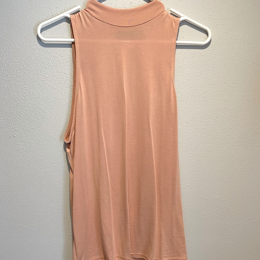 Blue Rain peach tank, slit back.
